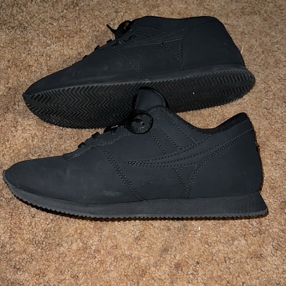 Fila black sneakers - Picture 2 of 6